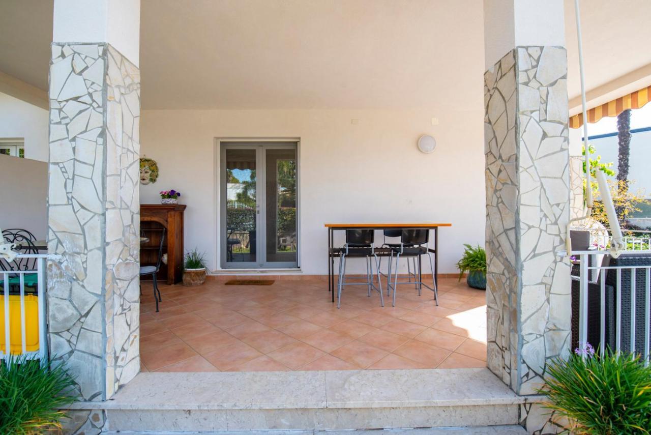 Holiday Fontane Bianche Gabriella Exteriér fotografie